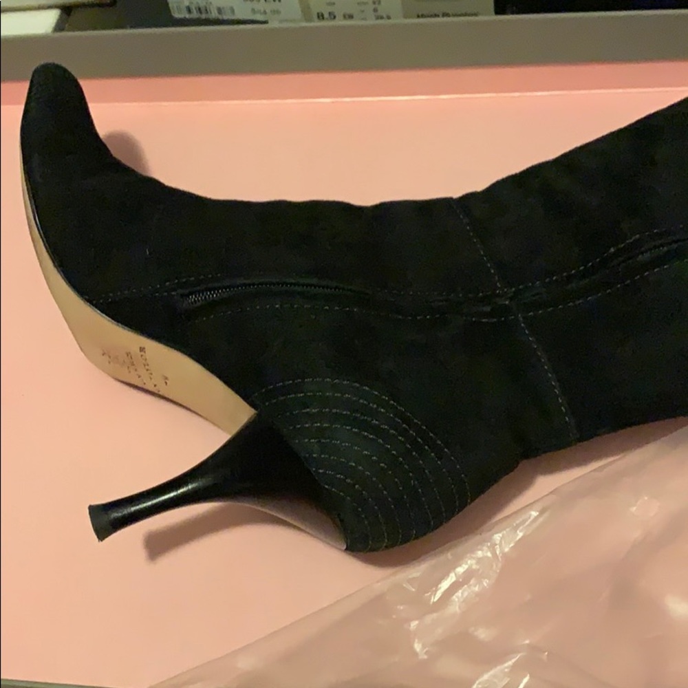 Boots - Picture 10 of 12